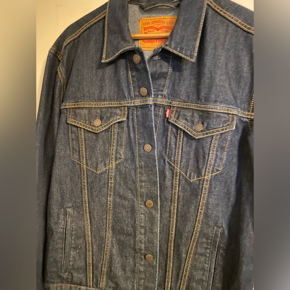 Levi Dark Wash Denim Trucker Jacket - Picture 3 of 4